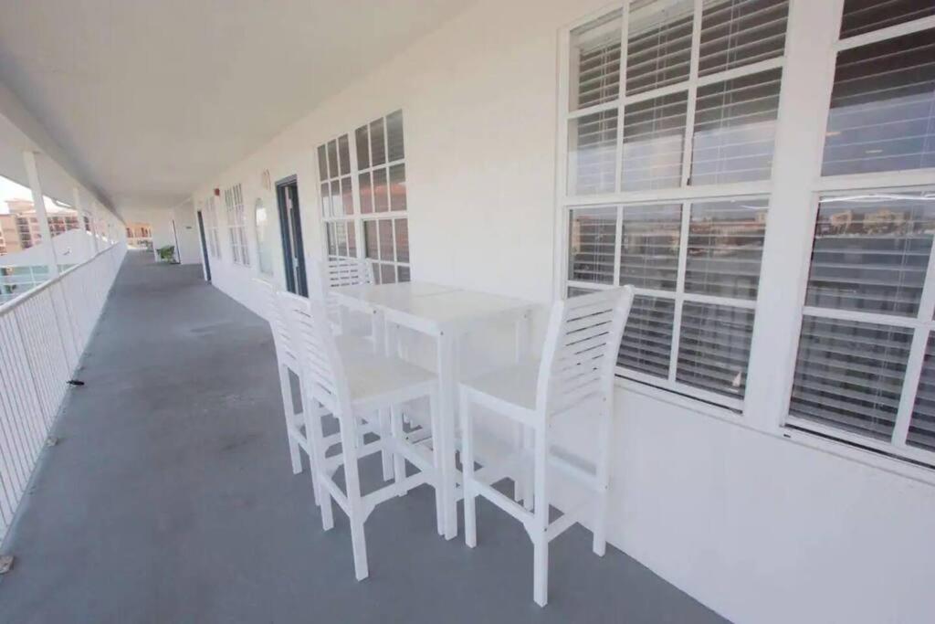 Location! Coastal Charm I 5 Min Walk To Beach, Shops & Rest Clearwater Beach Zewnętrze zdjęcie
